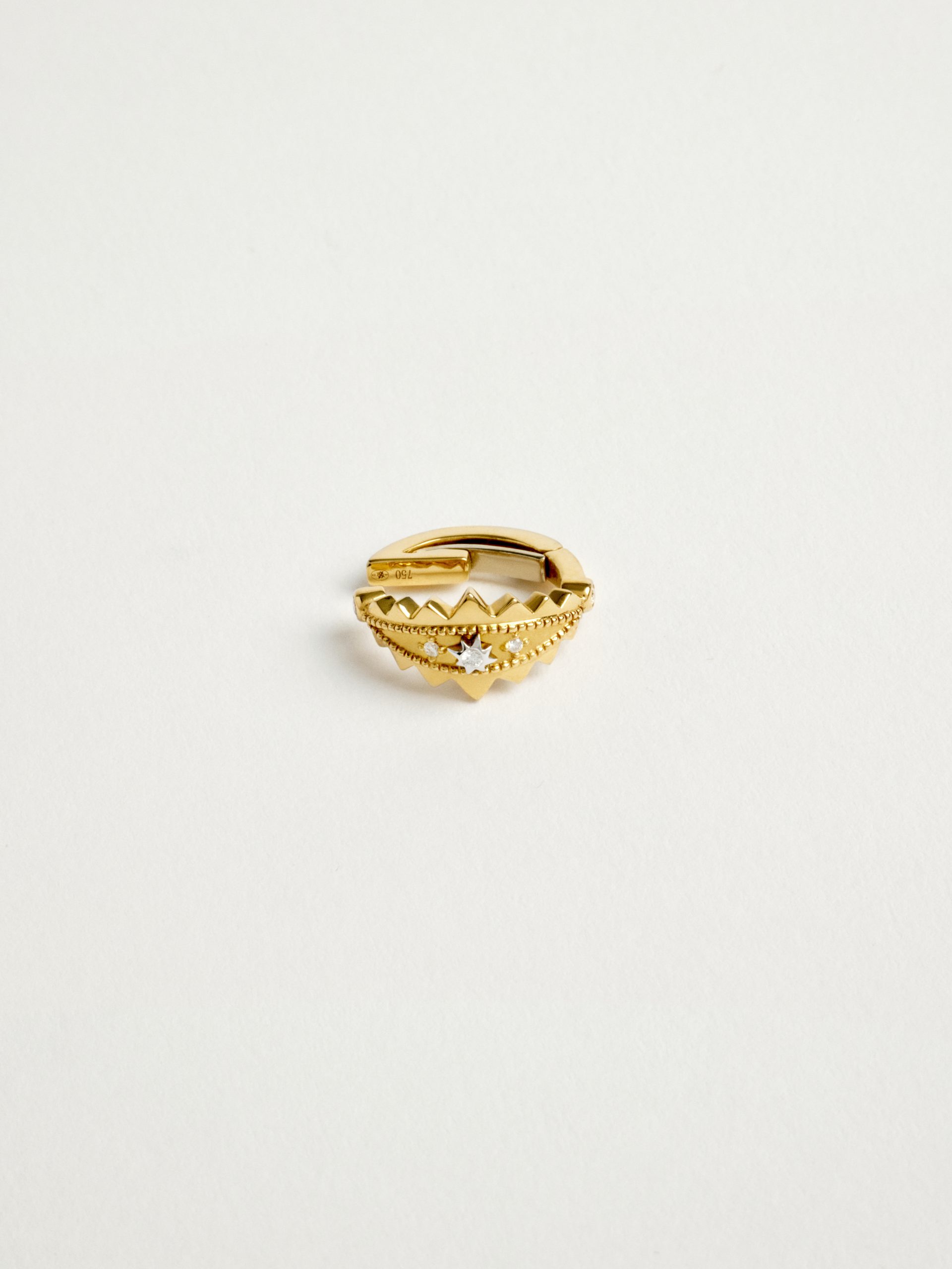 20240604_TheDrays30415 Boucle d'oreille diamant et or jaune marquise | The Drays